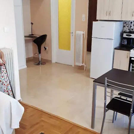 Stylish Apartment Near Katechaki Ateny Zewnętrze zdjęcie