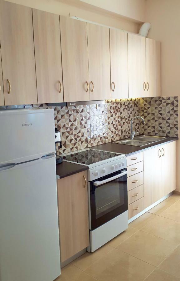 Apartment Stylish Near Katechaki